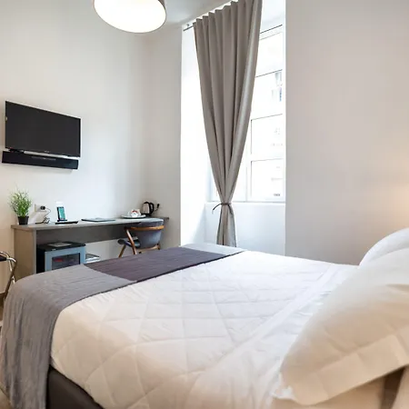 Clementi 18 Penzion 4*