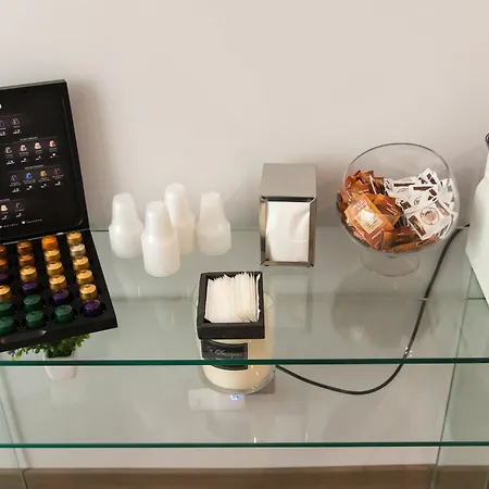 Clementi 18 Penzion 4*