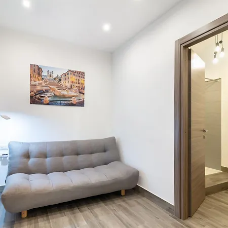Clementi 18 4* Roma