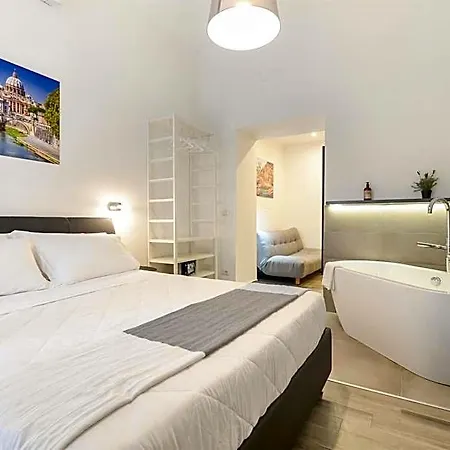 Clementi 18 Gæstehus 4*