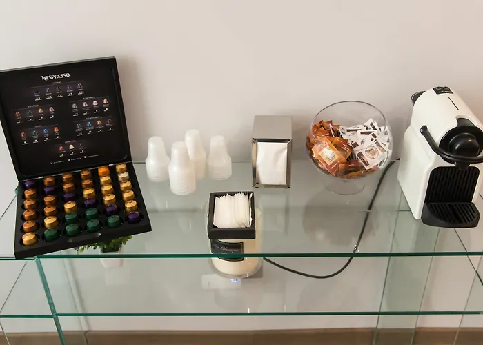 Clementi 18 Pensión 4*