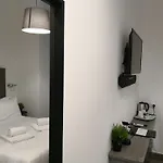 招待所 罗马克莱门泰18号套房酒店 4*