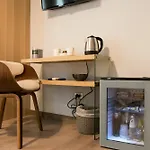 罗马克莱门泰18号套房酒店 招待所 4*